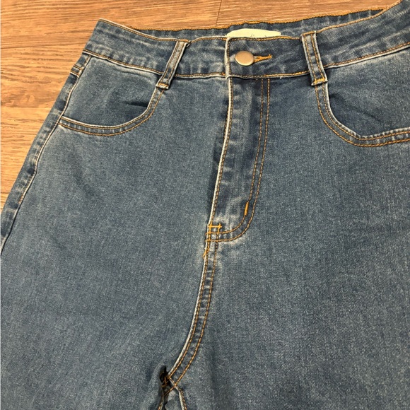 Bootcut High Rise Women’s Jeans - Picture 2 of 5